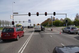 Kopstaart-botsing op N245 bij Oudkarspel