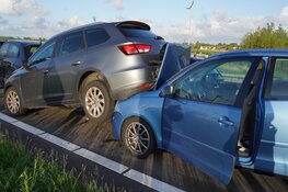 Veel schade en oponthoud op N242 door ongeluk