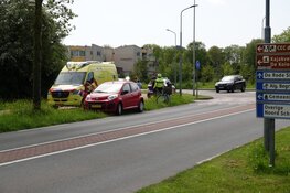 Fietsster aangereden op rotonde in Zuid-Scharwoude