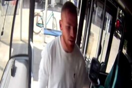 Update met nieuwe foto: Man onder dwang meegenomen in Spanbroek