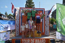 Vele winnaars bij 52e Tour de Waard