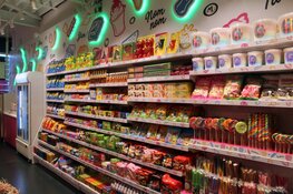 Nieuwe Jamin-winkel in Middenwaard feestelijk geopend