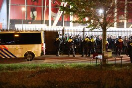 AZ-Legia Warschau: geweld tegen politie en stewards