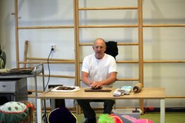 Pepernoten en speculaas: Kinderen Pater Jan Smit School genieten volop van bakkunsten Jos Rood