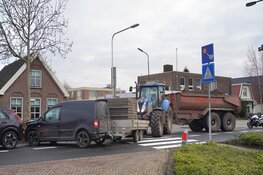 Schade bij aanrijding op Middenweg in Heerhugowaard