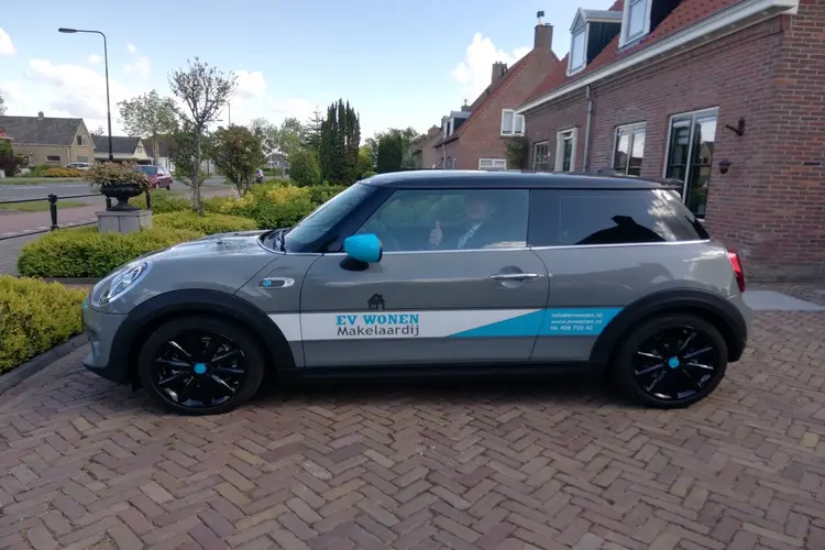 EV Wonen Makelaardij wint award: de beste makelaar van Heerhugowaard 2023!