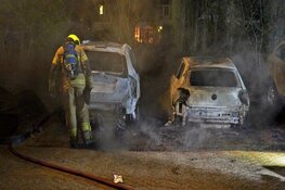 Twee auto's door brand verwoest in Heerhugowaard