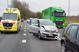 Botsing met drie auto's op N245