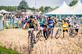 Crossband 75 en The Recipe tijdens  ’t Kruis Bruist 2024