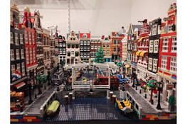 Amsterdamse gracht in Hoorns museum