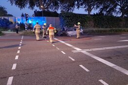 Auto vat vlam tijdens het rijden op Westtangent