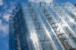 De geschiedenis van glas in de bouw: van enkel glas tot HR++ glas