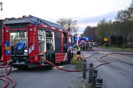 Grote inzet van hulpdiensten bij brand na explosie in Heerhugowaard
