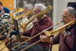 Cool kunst en cultuur wordt gevuld met jazzmuziek