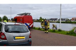 Hulpdiensten rukken groots uit voor te water geraakte skelter in Heerhugowaard