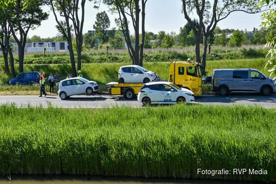 Lange file op N242 na kop-staartbotsing bij Heerhugowaard