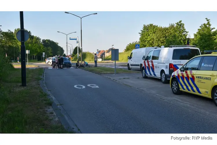 Wielrenner aangereden op rotonde in Heerhugowaard