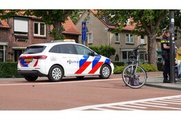 Fatbike botst met vrouw op fiets, vrouw naar het ziekenhuis