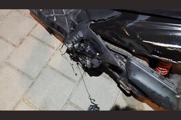 Geparkeerde scooter vat vlam in Heerhugowaard, vermoeden van brandstichting