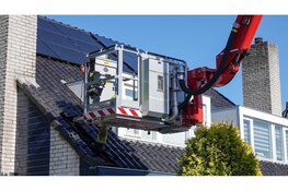 Brand uitgebroken op dak van woning Heerhugowaard