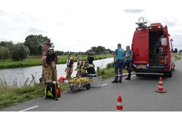Zeer grote zoekactie langs dijk in Heerhugowaard; boot en helikopter ingezet