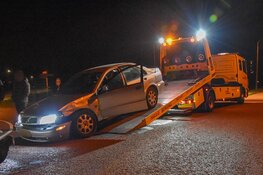 Gewonde en veel schade na botsing op Huygendijk