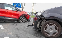 Auto's botsen op de N194 bij Heerhugowaard