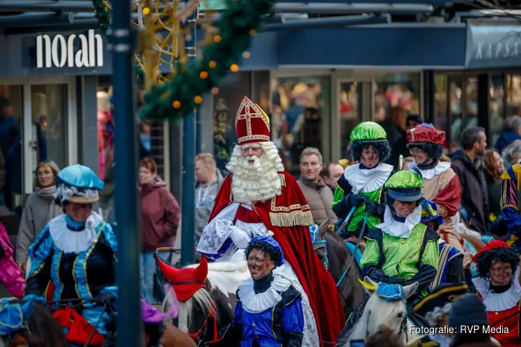 Sint en pieten zijn weer in het land