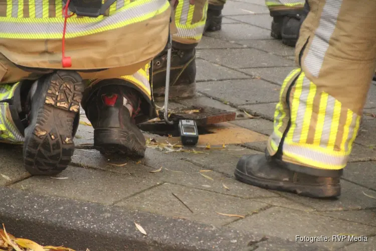 Brandweer opgeroepen voor gaslekkage maar komt uit bij putlucht