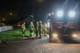 Brand in ondergrondse afvalcontainer zorgt voor forse rookontwikkeling