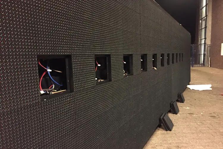 Hoe slimme materialen de motor zijn achter moderne LED-walls en lichtreclame