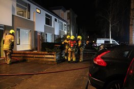 Hennepplantage ontdekt na woningbrand in Heerhugowaard, vrouw opgepakt
