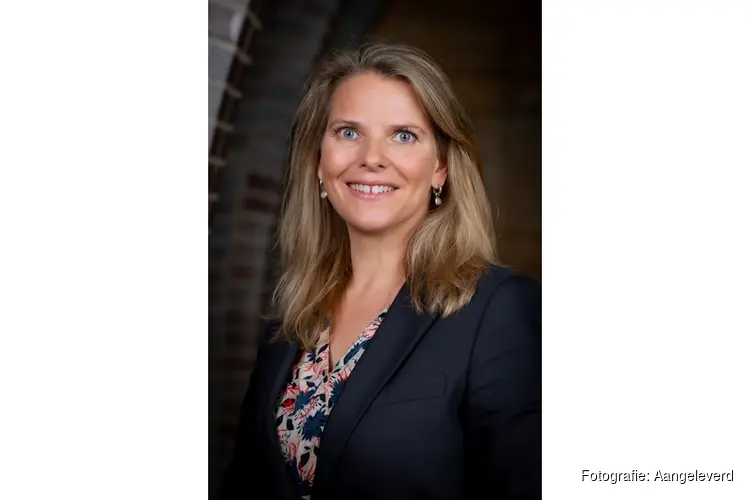 Hélène Bakker nieuwe gemeentesecretaris van Dijk en Waard