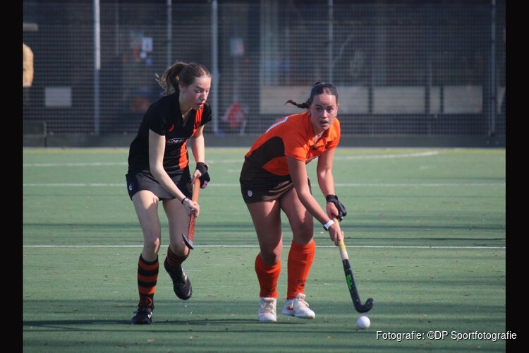 MHC Heerhugowaard levert teamprestatie met zwaarbevochten zege op De Kraaien