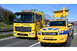 Kop-staartbotsing met drie voertuigen op N242