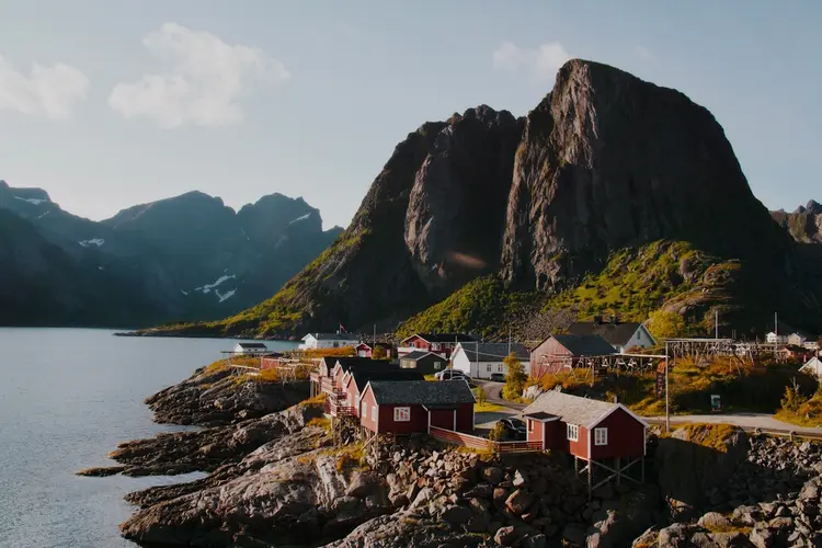 Nederlandse makelaar in Noorwegen: wanneer loont het echt?