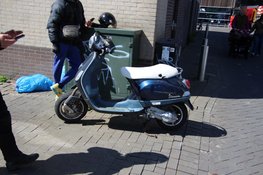 Fietser gewond na aanrijding met scooter op Parelhof Heerhugowaard