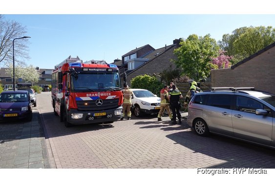 Bewoner blust eigenhandig brandje in schuur
