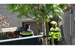 Bewoner blust eigenhandig brandje in schuur