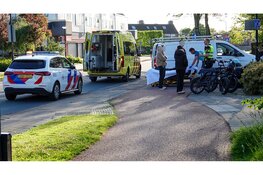 Fietser gewond na aanrijding met bestelbus