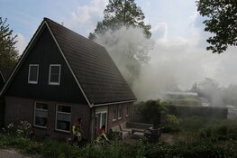 Veel rook bij brand op eerste etage van woning Obdam