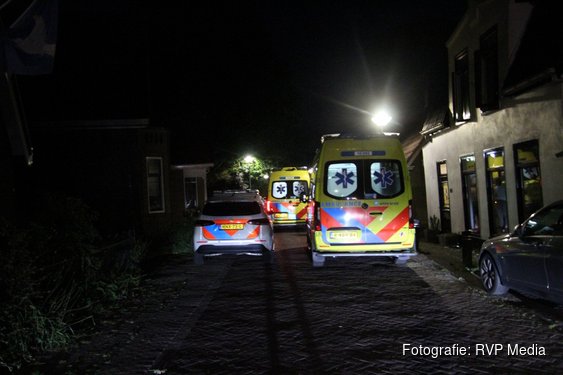 Scooterrijder zwaargewond na botsing tegen paal in Broek op Langedijk