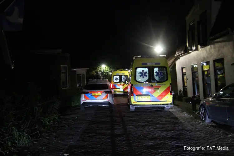 Scooterrijder zwaargewond na botsing tegen paal in Broek op Langedijk