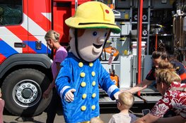 Grote belangstelling voor Open Dag Brandweer Heerhugowaard op Stadsplein