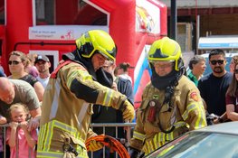 Grote belangstelling voor Open Dag Brandweer Heerhugowaard op Stadsplein