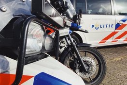 Boetes voor te lang links rijden, rijden zonder rijbewijs en het vasthouden van een telefoon