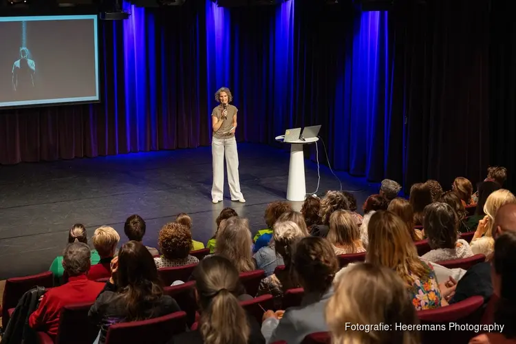 Kunst en cultuur als medicijn voor welzijn: inspirerende ochtend tijdens Week van de Mentale Gezondheid