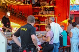 Beveiliging op scherp tijdens laatste dag van kermis Heerhugowaard: ‘We zitten er dik bovenop’