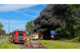 Bakwagen volledig uitgebrand in Heerhugowaard