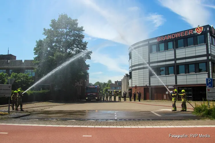 Nationale Brandweerherdenking in Heerhugowaard: eerbetoon aan gevallen brandweercollega's